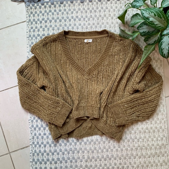 🍁🌾 Harvest Gold Cropped Chenille Sweater - Picture 15 of 15